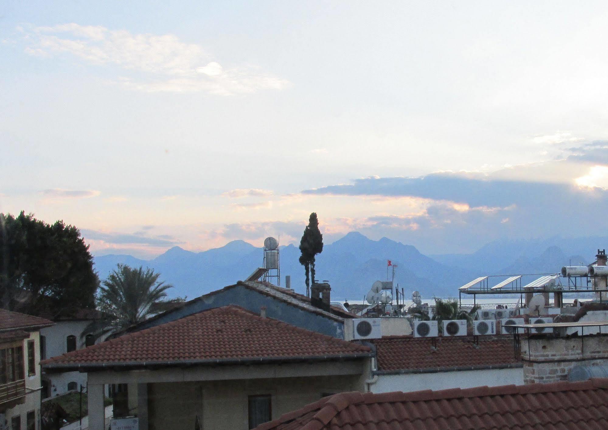 Sabah Pansiyon Antalya Exterior foto